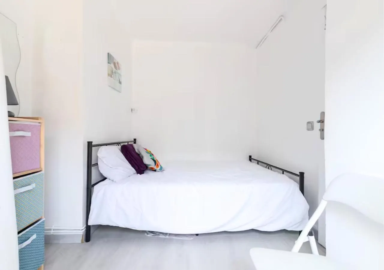 Apartmán Beautiful & Spacious 2 Bed Apt Near Nice Center