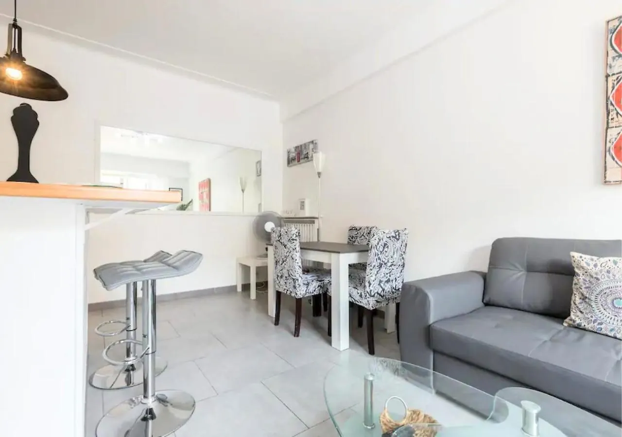 Beautiful & Spacious 2 Bed Apt Near Nice Center 0*,  France